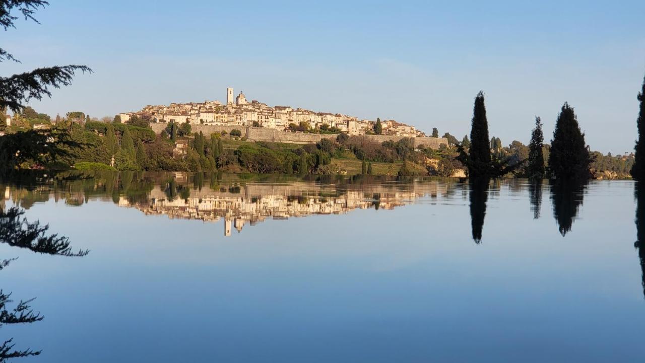 Ideal Bnb Saint-Paul-de-Vence Buitenkant foto